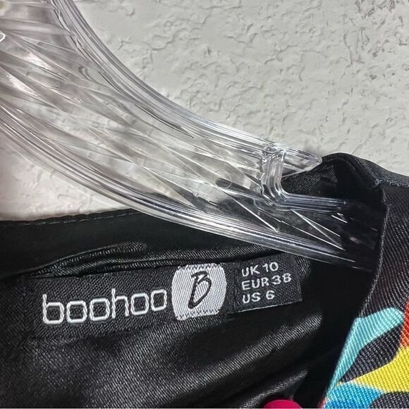 Boohoo Black Satin Tropical‎ Sleeveless Fit & Flare Skater Dress Womens Size 6 - Picture 6 of 7